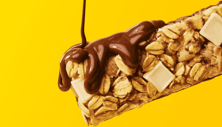 Chocolat fondant arrosant une barre tendre Nature Valley